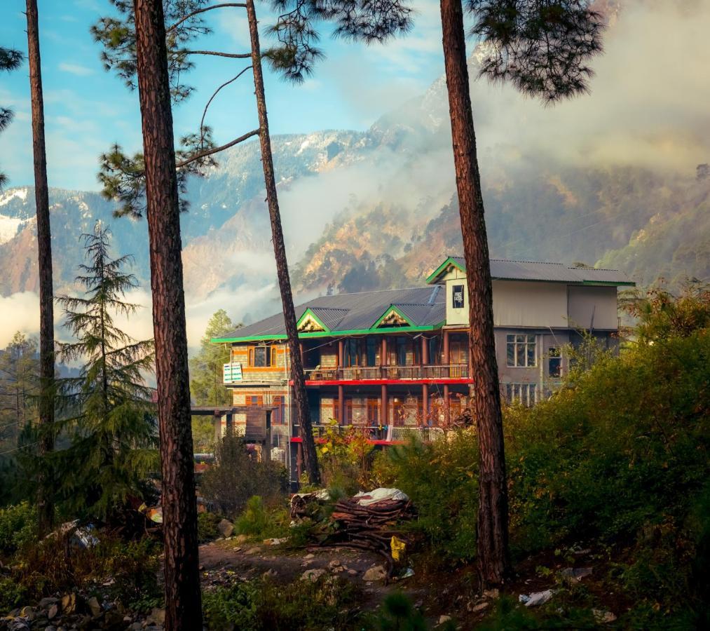 カソル Free Culture, Chalal Bed & Breakfast エクステリア 写真